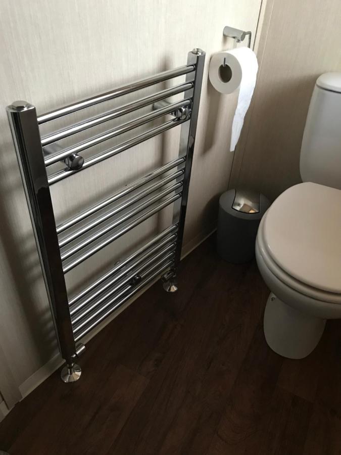 Bobby'S Bolthole Apartment Хейшъм Екстериор снимка