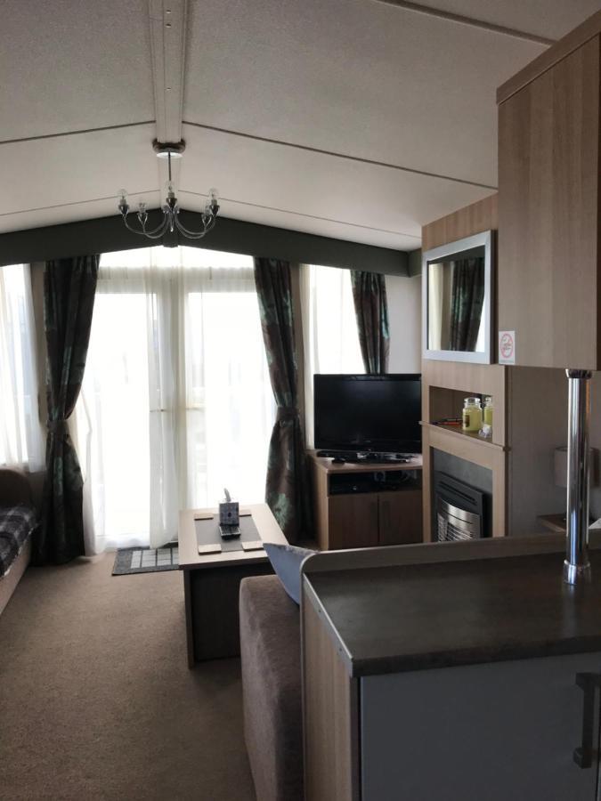 Bobby'S Bolthole Apartment Хейшъм Екстериор снимка